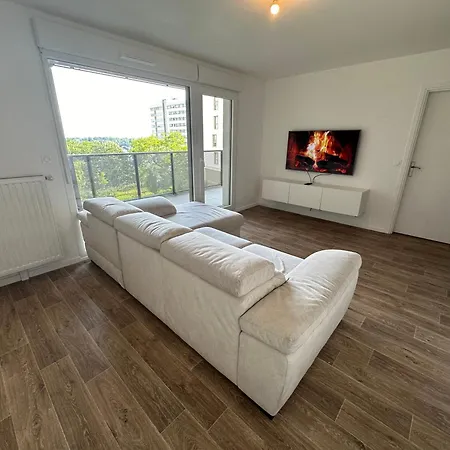 Nid Confortable Pres De Paris