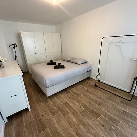 Nid Confortable Pres De Paris * باغنيو
